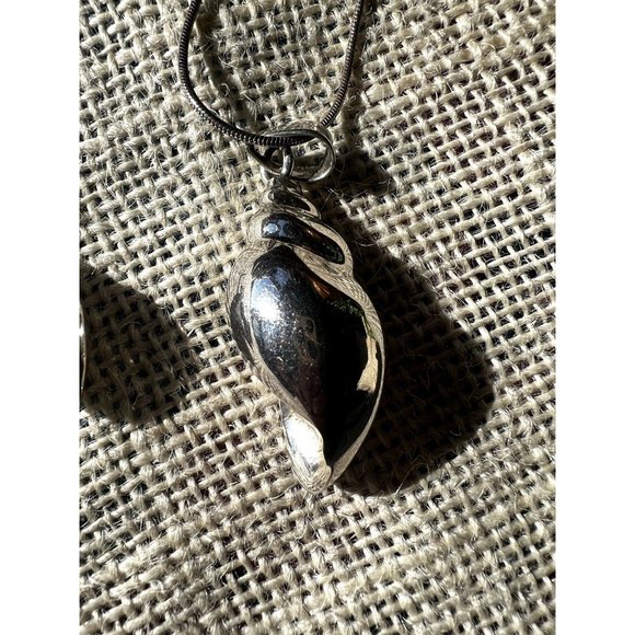 Sterling Silver 925 Shell Earrings And Necklace On Chain - Picture 2 of 8